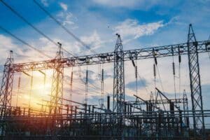 ¿Qué factores determinan el precio de la luz?